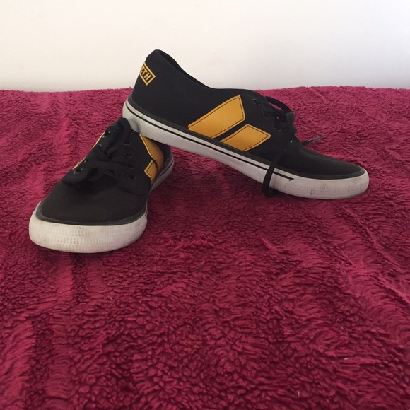 macbeth tennis shoes